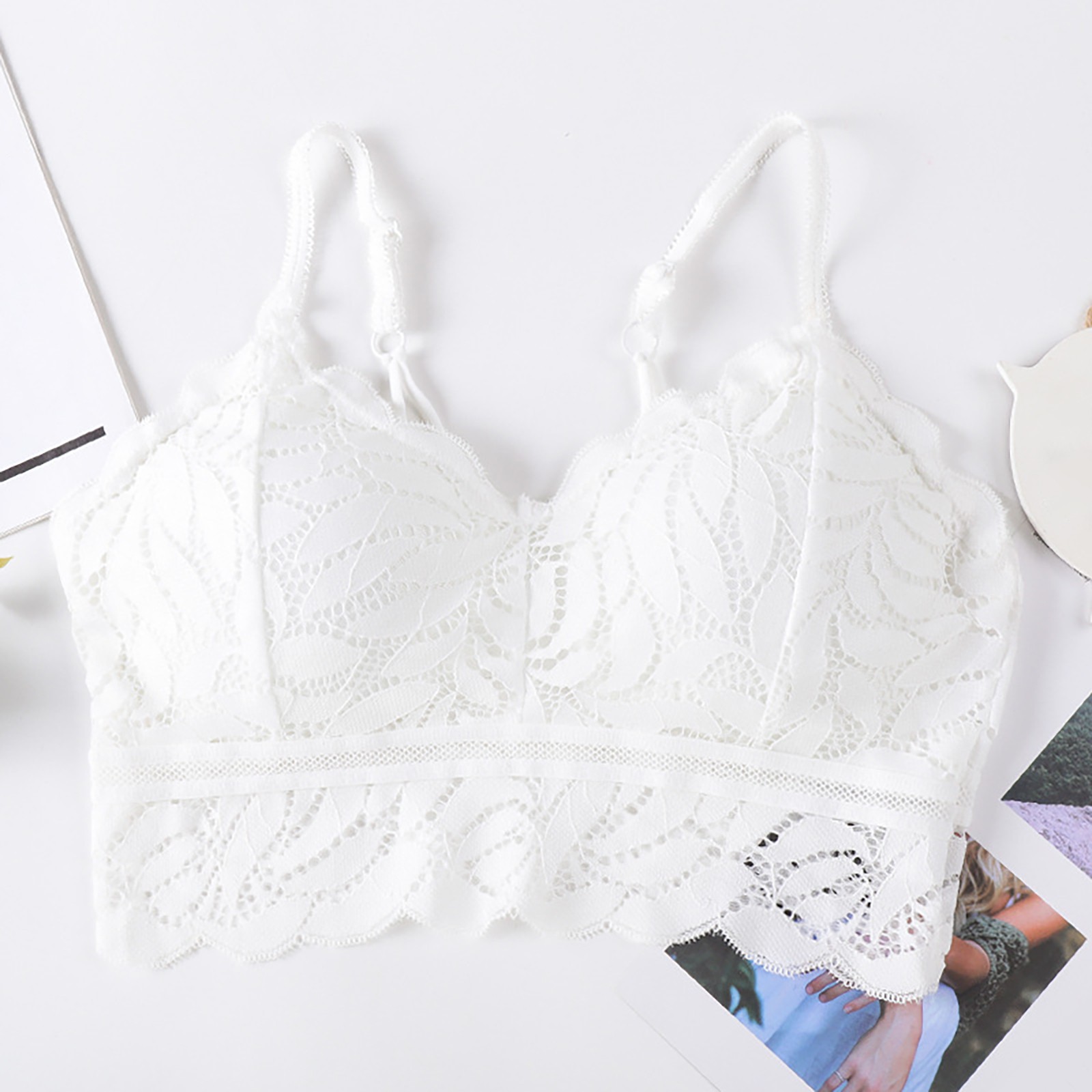 thumbnail image 2 of Sujetador tipo bralette de encaje elástico para mujer - Acolchado, tirantes, cómodo, para uso diario/ropa de estar por casa, talla única (32-38/copa AB), 2 of 3